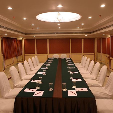 Royal Fort Hotel Visakhapatnam Extérieur photo