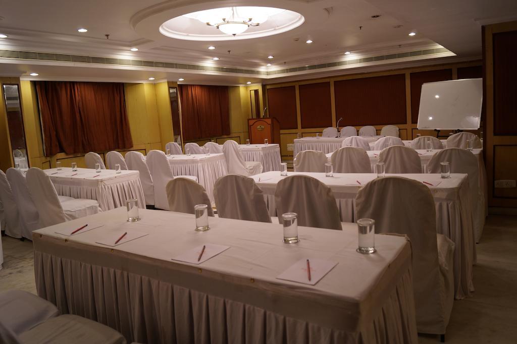 Royal Fort Hotel Visakhapatnam Extérieur photo