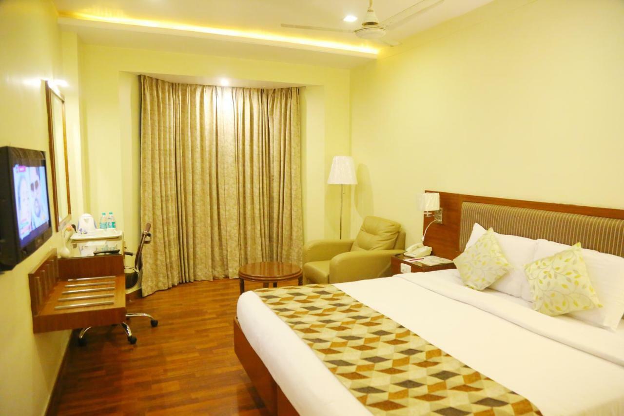 Royal Fort Hotel Visakhapatnam Extérieur photo