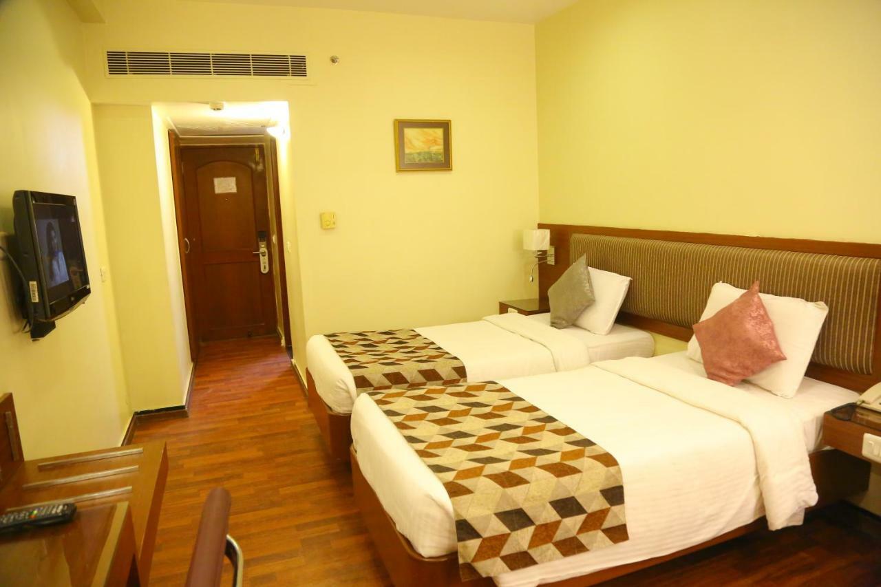 Royal Fort Hotel Visakhapatnam Extérieur photo