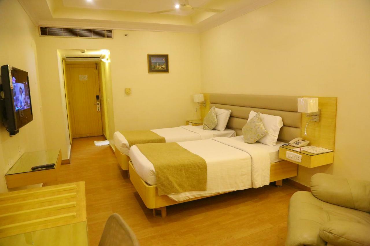 Royal Fort Hotel Visakhapatnam Extérieur photo
