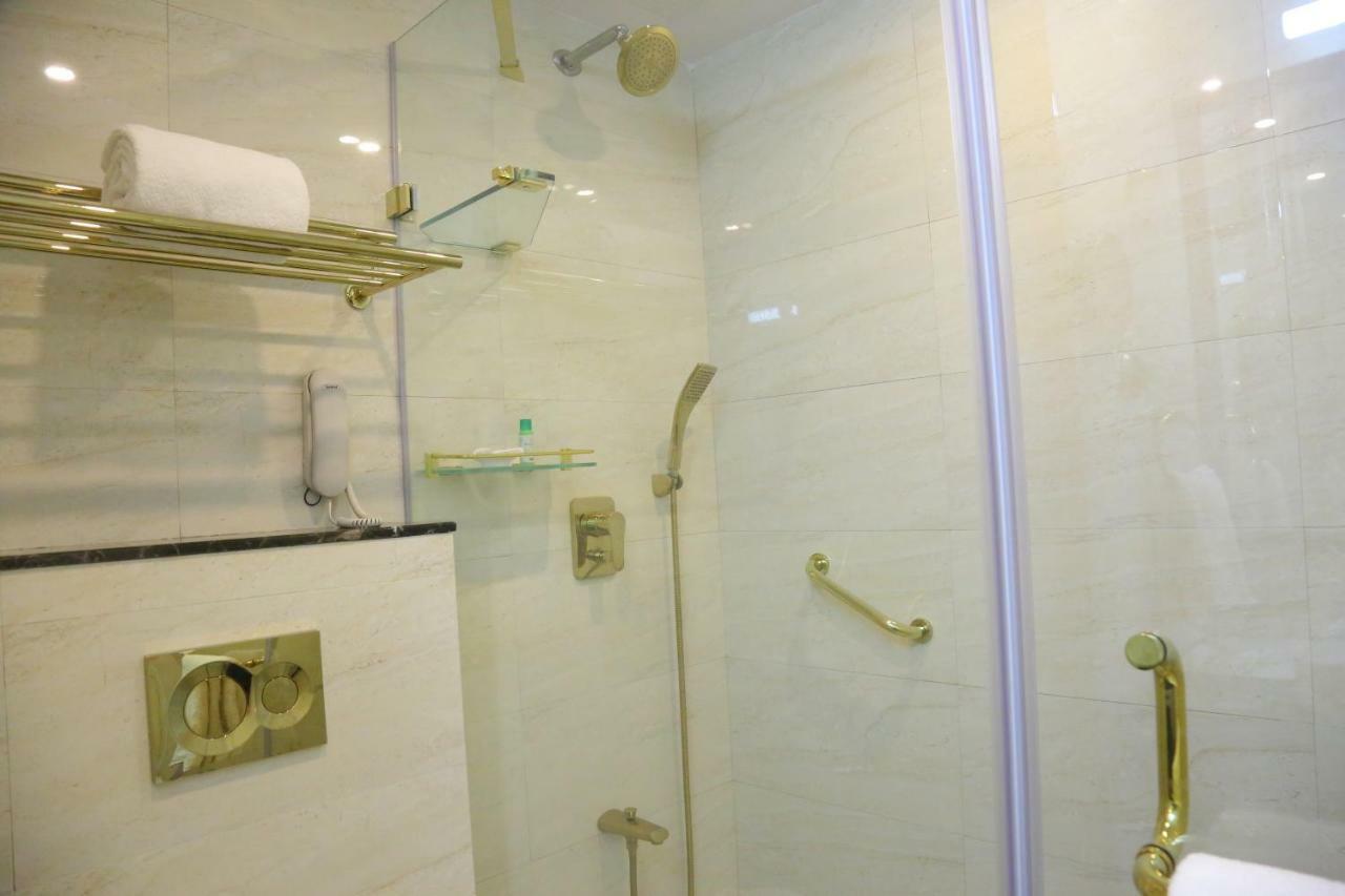 Royal Fort Hotel Visakhapatnam Extérieur photo