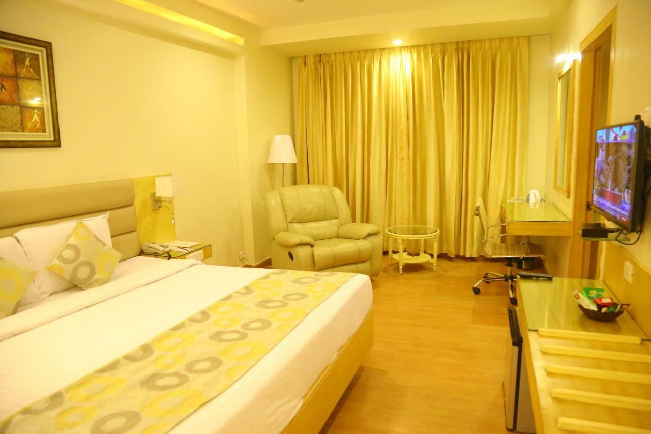 Royal Fort Hotel Visakhapatnam Extérieur photo