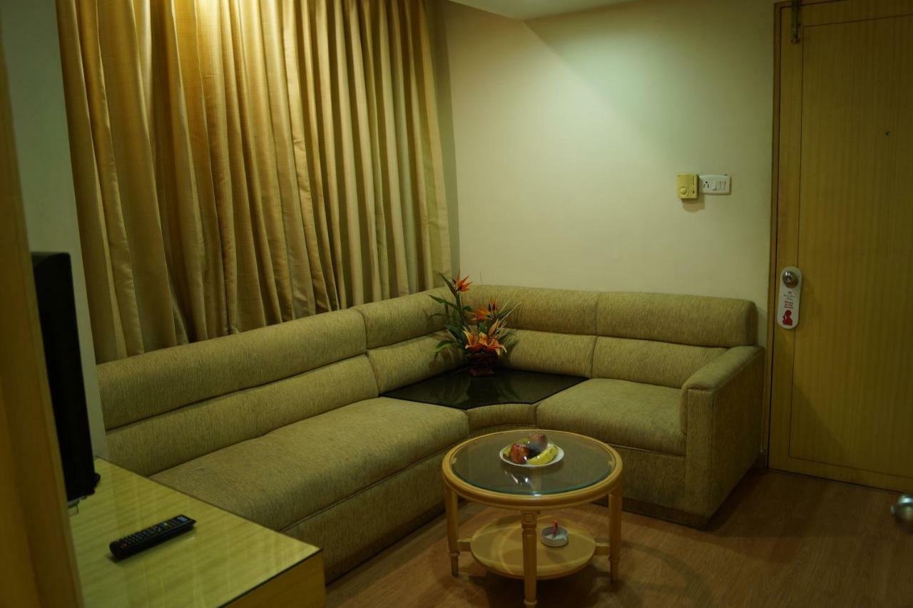 Royal Fort Hotel Visakhapatnam Extérieur photo